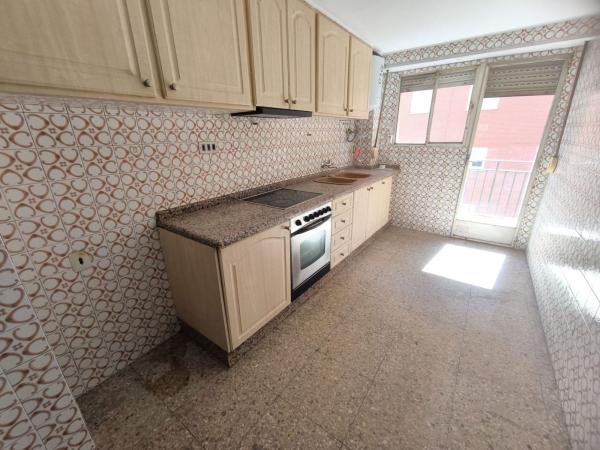 Sale of flat in Piso en Barri Zona Nord, Alcoy / Alcoi, Alcoy
thumbnail 3