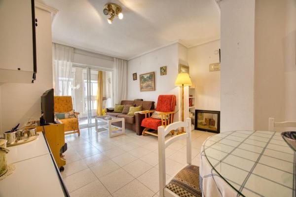 Sale of flat in Piso en Calle Beniajan, 16, El Acequión, Torrevieja, Torrevieja
thumbnail 3