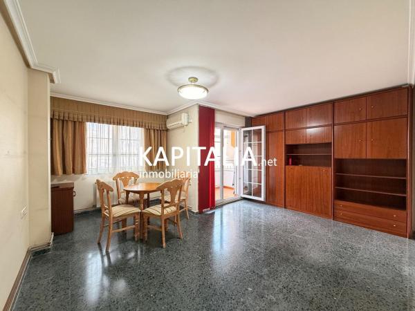 Sale of flat in Piso en Barri Eixample, Alcoy / Alcoi, Alcoy
photo 1