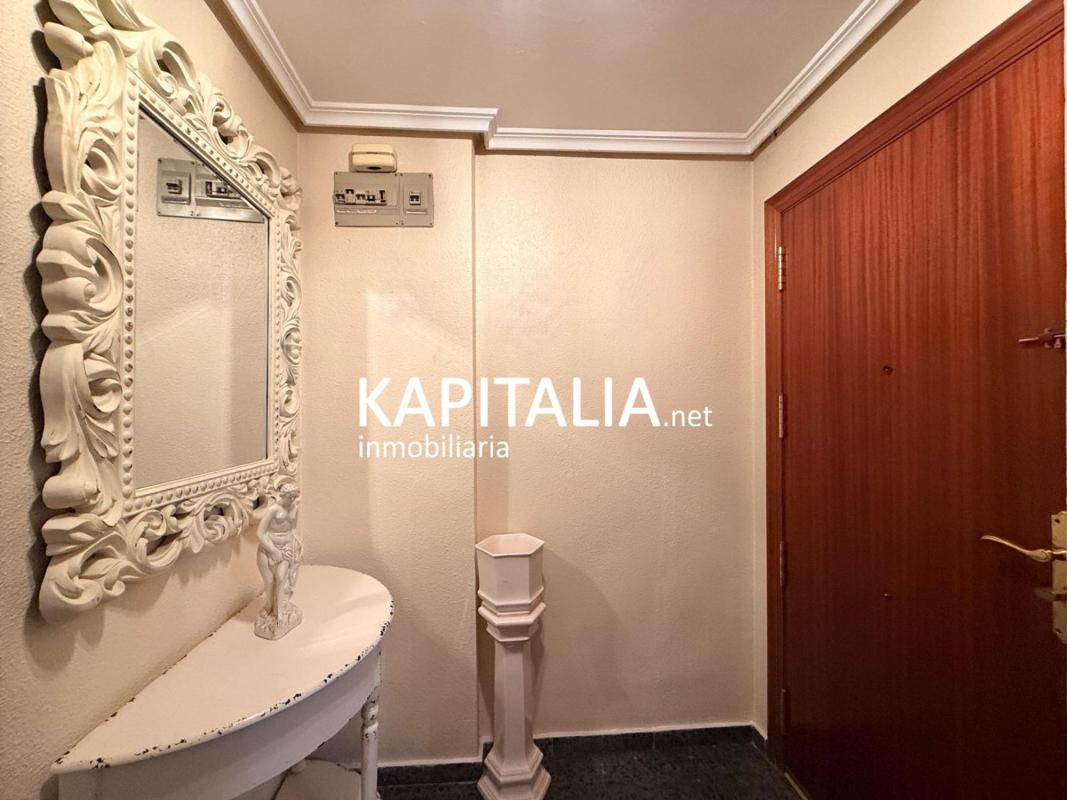 Sale of apartment in Piso en Barri Eixample, Alcoy / Alcoi, Alcoy
photo 2