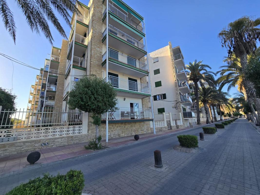 Sprzedaż mieszkania w Piso en Calle Sant Bartomeu, 10, Campello Playa, El Campello, El Campello
photo 1