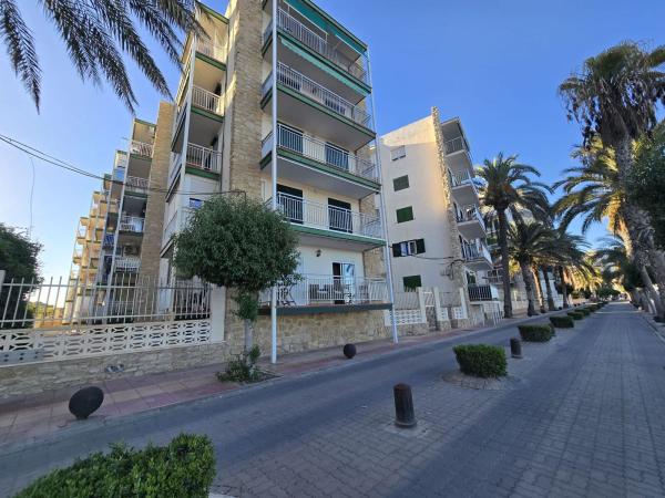 Продажа квартиры на Piso en Calle Sant Bartomeu, 10, Campello Playa, El Campello, Эль Кампельо
photo 1