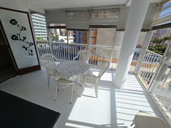 Продажа квартиры на Piso en Avenida Emilio Ortuño, Playa de Levante, Benidorm, Бенидорм
thumbnail 3