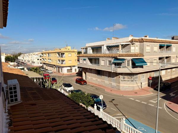 Independent chalet for sale in Casa o chalet en Playa de los Náufragos, Torrevieja, Torrevieja
photo 1