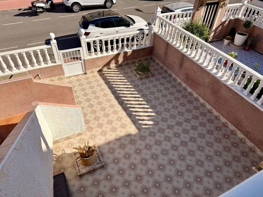 Sprzedaż niezależnego domku jednorodzinnego w  Casa o chalet en Playa de los Náufragos, Torrevieja, Torrevieja photo 5