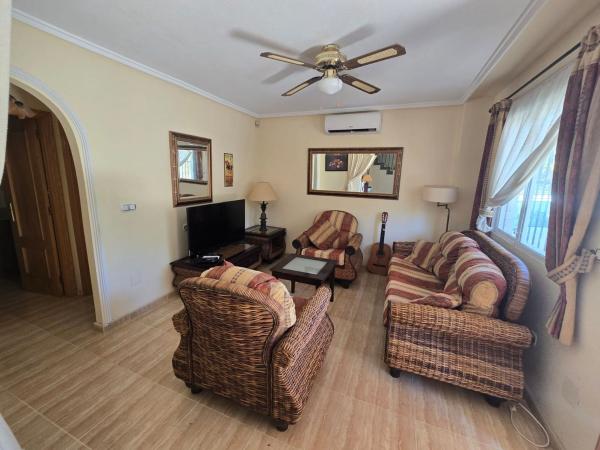 Chalet adosado en Calle Grecia, Algorfa thumbnail 3