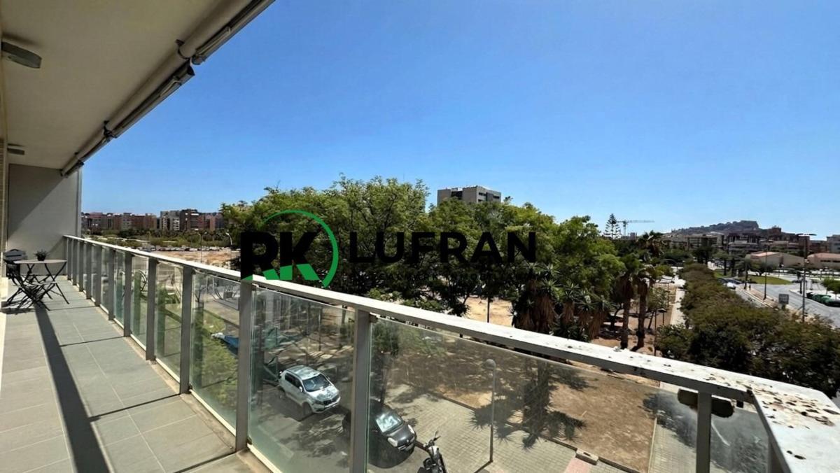 Venta de piso en Piso en Garbinet - Parque de las Avenidas, Alicante / Alacant, Alicante / Alacant
 photo 5