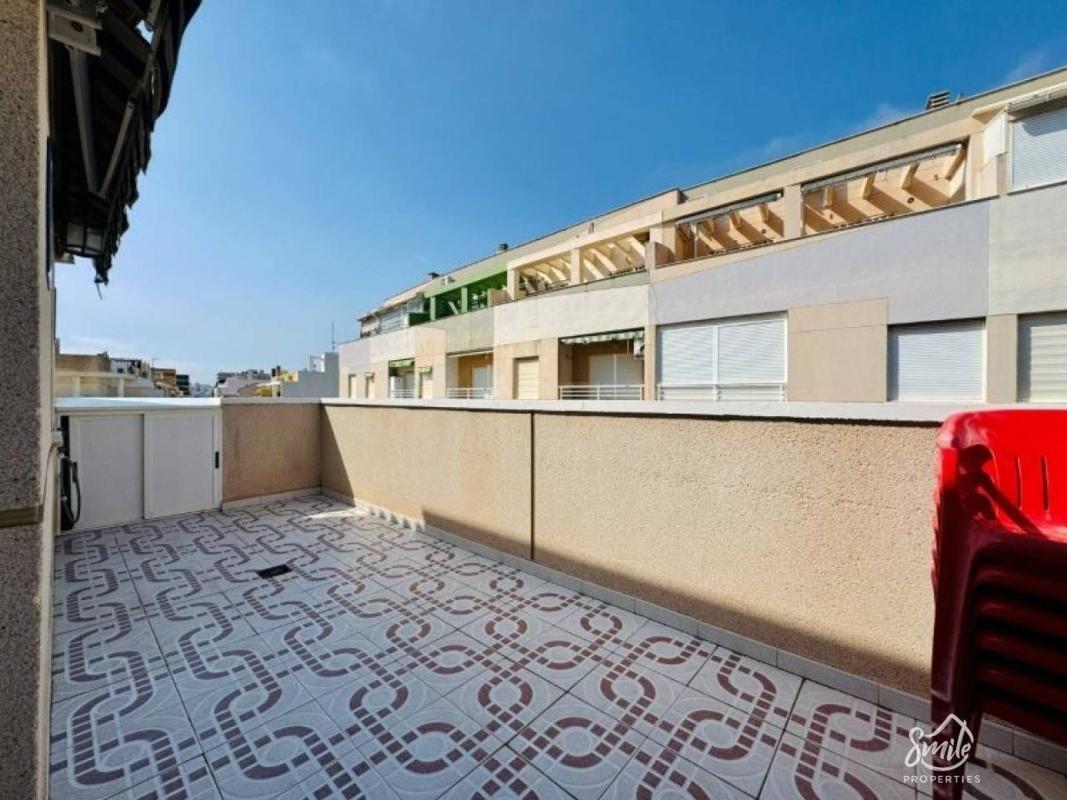 Sprzedaż mieszkania w Piso en Calle Mayor, 38, Gaspar Perrelló, Torrevieja, Torrevieja
 photo 2