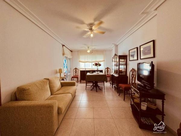 Sale of flat in Piso en Calle Mayor, 40, Gaspar Perrelló, Torrevieja, Torrevieja
thumbnail 3