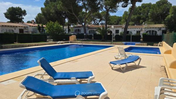 Частный шале на продаже в  Casa o chalet en Pinar de Advocat-Cometa, Moraira, Морайра photo 2