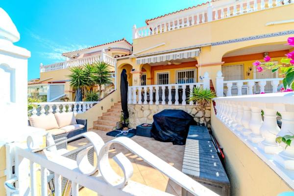 Chalet wolnostojący na sprzedaż w Casa o chalet en Las Filipinas, Orihuela, Orihuela photo 1