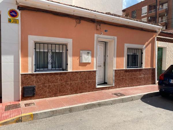 Chalet independiente en venta en Casa o chalet en Calle Antonio Machado, Sax, Sax
 photo 1