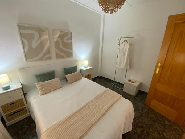 Chalet independiente en venta en Casa o chalet en Calle Antonio Machado, Sax, Sax
 photo 3