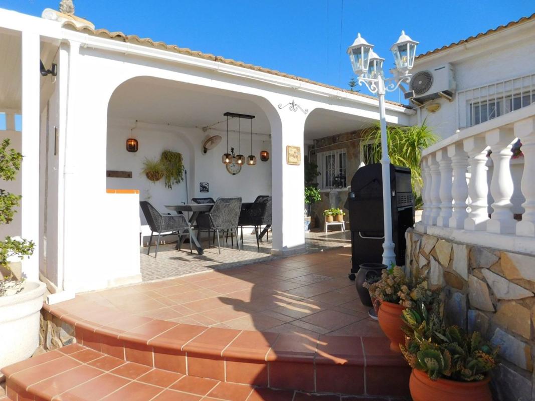 Sprzedaż niezależnego domku jednorodzinnego w Casa o chalet en La Siesta - El Salado - Torreta, Torrevieja, Torrevieja photo 5