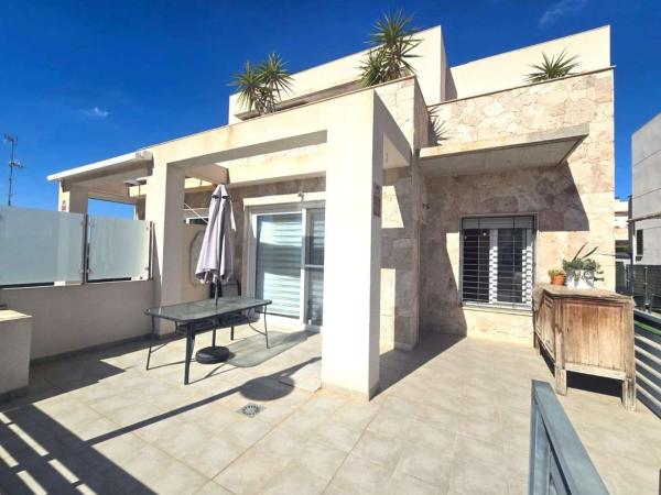 Duplex for sale on Dúplex en Avenida del Sur, Aguas Nuevas, Torrevieja, Torrevieja thumbnail 3