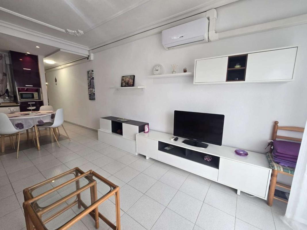Sale of apartment in Piso en Calle Mayor, Gaspar Perrelló, Torrevieja, Torrevieja
photo 4