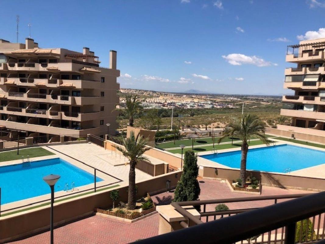 Sale of apartment in Piso en Calle Valladolid, Arenales del Sol, Elche / Elx, Elche / Elx
photo 3