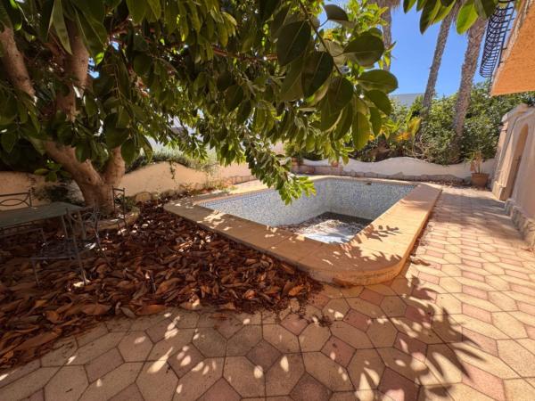 Частный шале на продаже в  Casa o chalet en Moravit-Cap Blanc, Moraira, Морайра photo 2