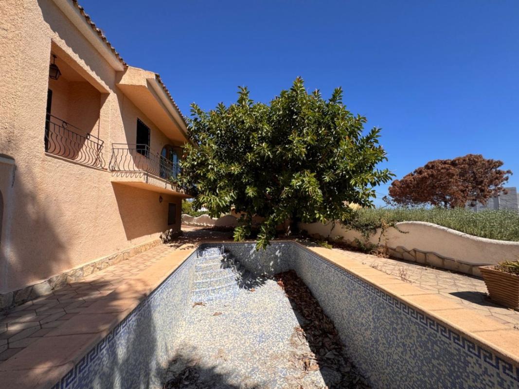 Продажа отдельного шале в  Casa o chalet en Moravit-Cap Blanc, Moraira, Морайра photo 4