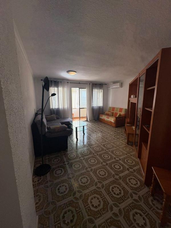 Sprzedaż mieszkania w Piso en Calle Bergantin, 18, Playa del Cura, Torrevieja, Torrevieja
photo 3