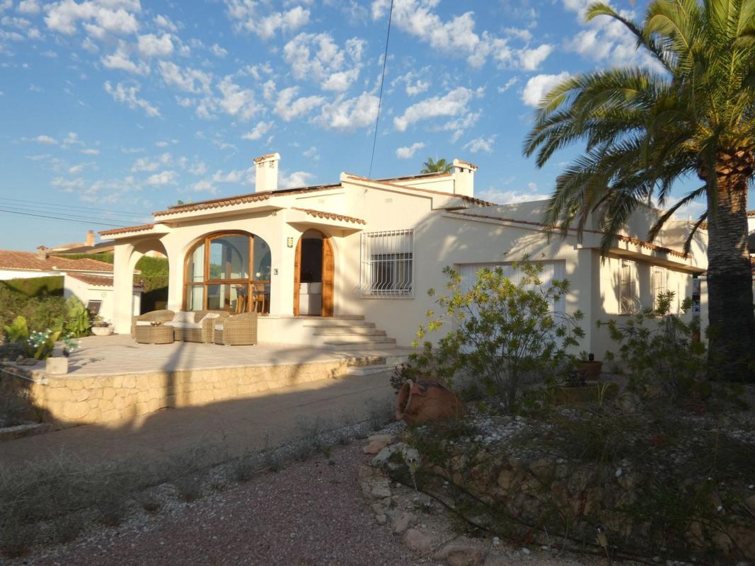Properties for sale and rent in Spain photo 1