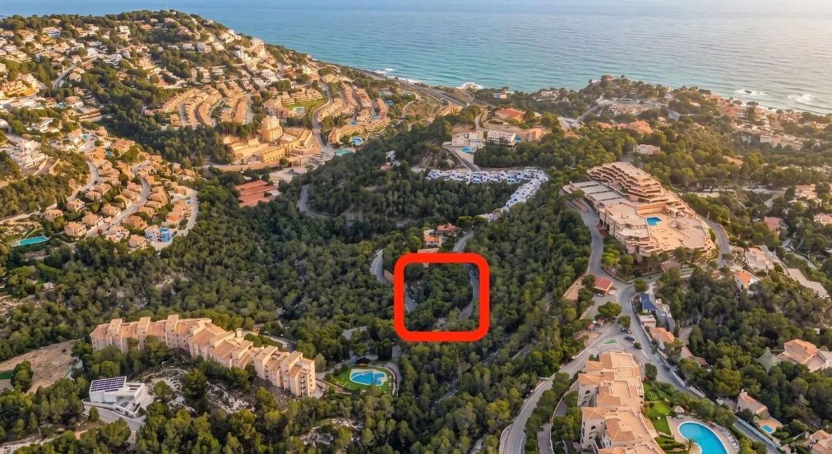 Land for sale in Altea, Alicante photo 1
