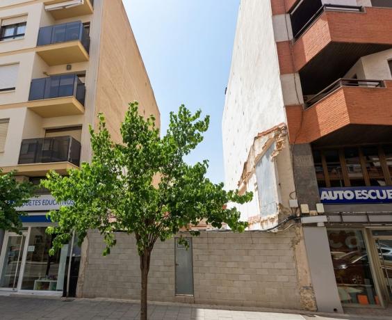 Terreno en Avenida Constitución, El Mercado, Villena photo 1