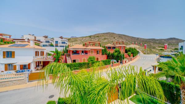 Villa en venta en , Finestrat photo 3