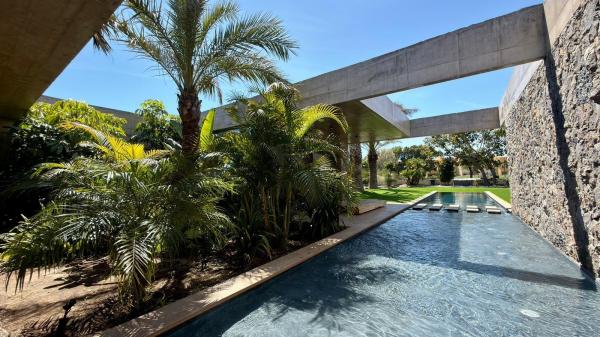 VILLA DE LUJO EN CAMPO DE GOLF PLAYA DE SAN JUAN thumbnail 3