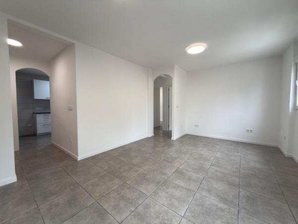 PISO CON REFORMA DE ALTA CALIDAD DE 3 HABITACIONES – LISTO PARA ENTRAR – ZONA JUAN 23 EN ALICANTE, Alicante
 photo 3