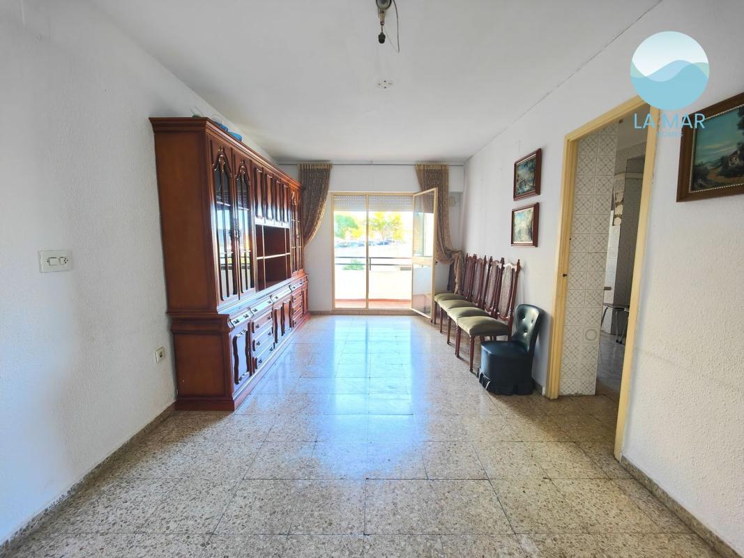 Venta de piso en Piso en Plaza lo Morant, Virgen del Remedio - Parque lo Morant, Alicante / Alacant, Alicante / Alacant
photo 2