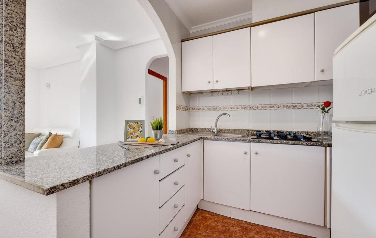 Venta de piso en Piso en Avenida Habaneras - Curva de Palangre, Torrevieja, Torrevieja
photo 4