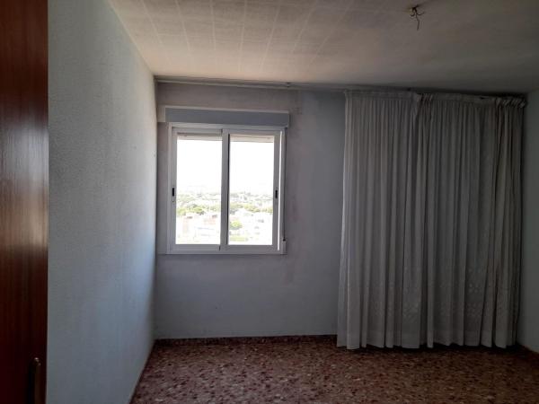 Продажа квартиры на Piso en Centro, San Juan de Alicante, Сан-Хуан-де-Аликанте
 photo 4