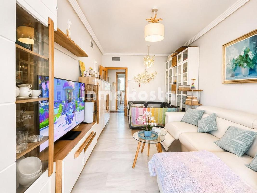 Sale of apartment in Piso en Calle Presidente Adolfo Suárez, Pueblo Poniente, Benidorm, Benidorm
photo 3