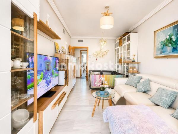 Продажа квартиры на Piso en Calle Presidente Adolfo Suárez, Pueblo Poniente, Benidorm, Бенидорм
thumbnail 3