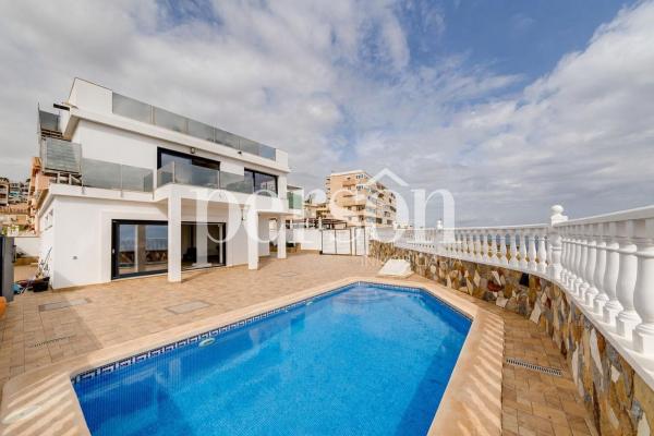 Частный шале на продаже в  Casa o chalet en Miramar - Torre del Moro, Torrevieja, Торревьеха photo 2