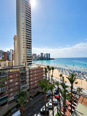 Продажа квартиры на Piso en Avenida de Madrid, 16, Playa de Levante, Benidorm, Бенидорм
thumbnail 2