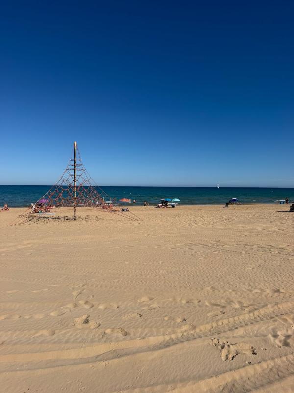 Продажа квартиры на Piso en Avenida de la Libertad, Guardamar Playa, Guardamar del Segura, Гуардамар-дель-Сегура
photo 4