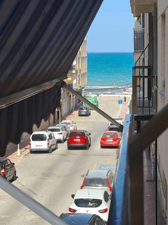 Продажа квартиры на Piso en Calle Jorge Juan, Guardamar Playa, Guardamar del Segura, Гуардамар-дель-Сегура
photo 1