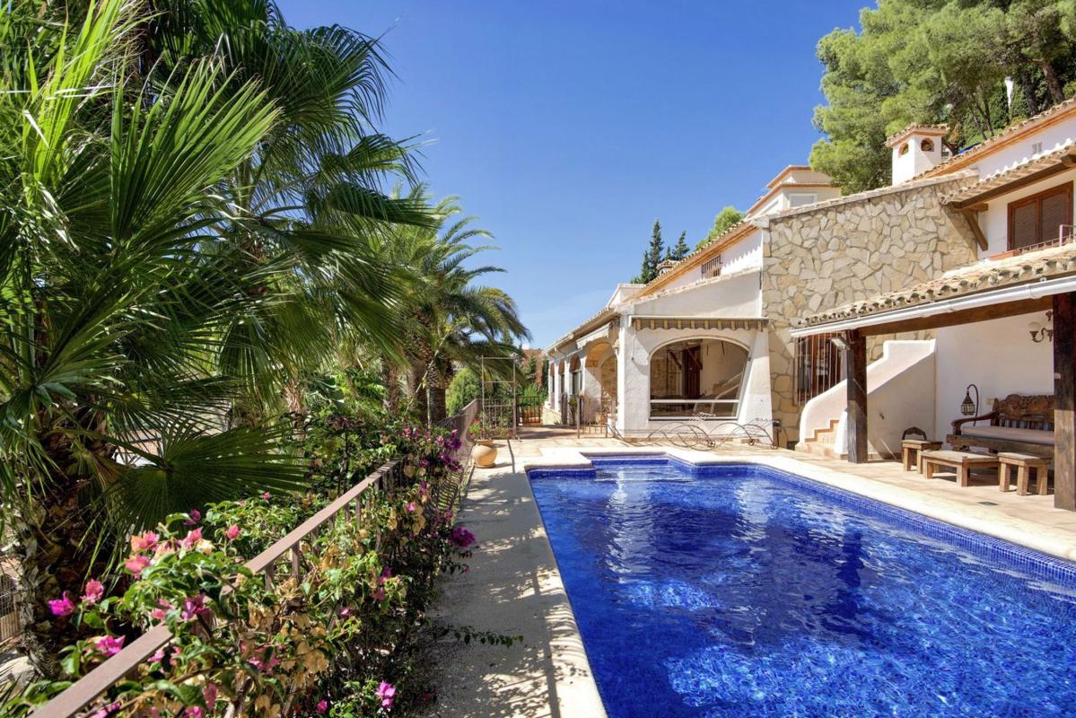 Properties for sale and rent in Spain photo 3