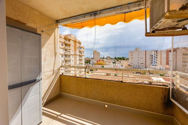 Venta de piso en Piso en Joven Pura, 73, Nueva Torrevieja, Torrevieja, Torrevieja
thumbnail 2
