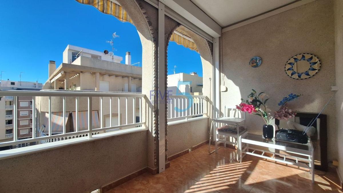 Sale of apartment in Piso en El Acequión, Torrevieja, Torrevieja
photo 1