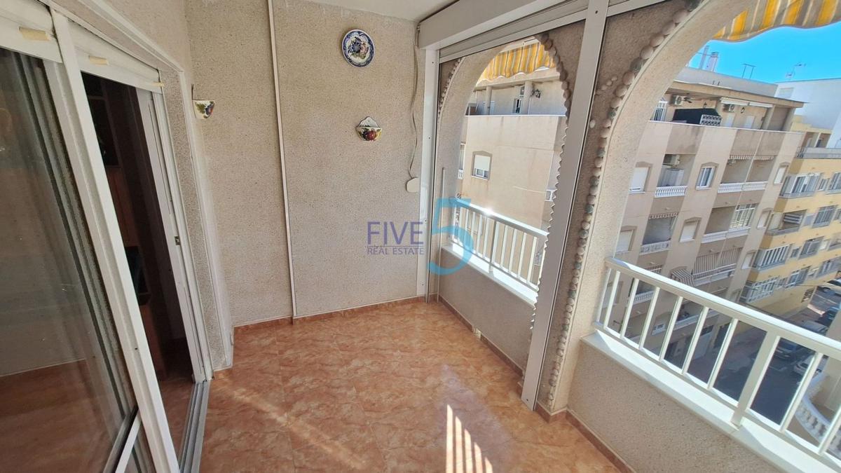 Sale of apartment in Piso en El Acequión, Torrevieja, Torrevieja
photo 3