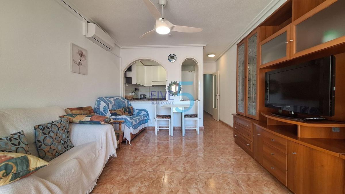 Sale of apartment in Piso en El Acequión, Torrevieja, Torrevieja
photo 5