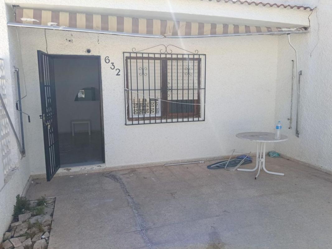 Sprzedaż mieszkania w Piso en La Siesta - El Salado - Torreta, Torrevieja, Torrevieja
photo 2