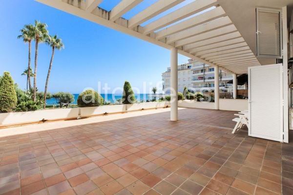 Local en Cap-negret, Zona l'Olla, Altea photo 1