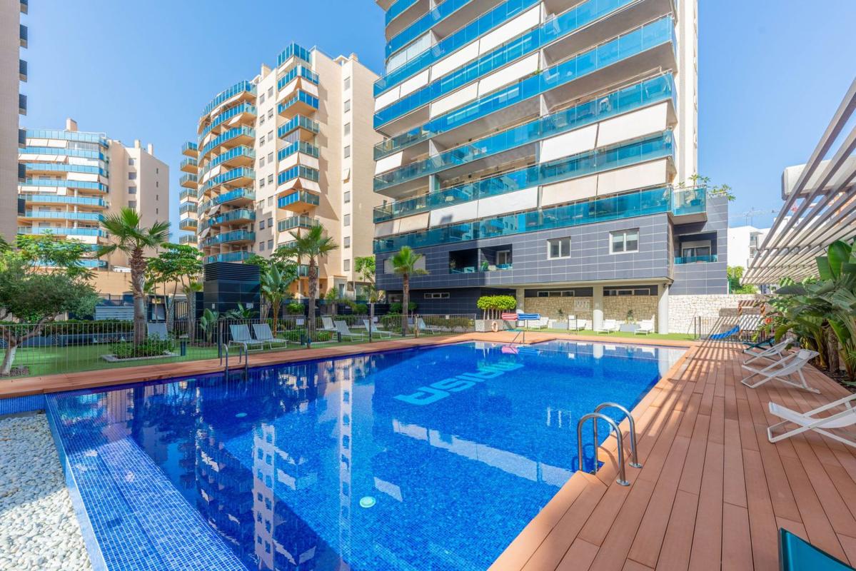 Продажа квартиры на Piso en Calle Vicent Blasco i Ibáñez, 2, Campello Playa, El Campello, Эль Кампельо
photo 1