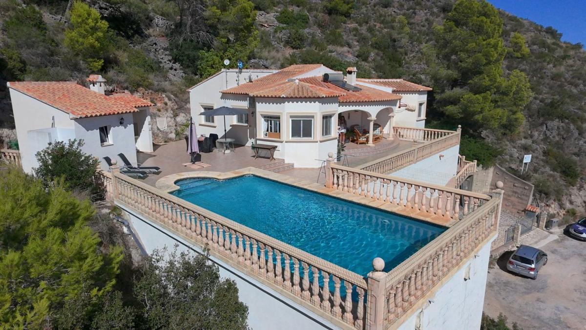 Propiedades en venta y alquiler en España photo 2