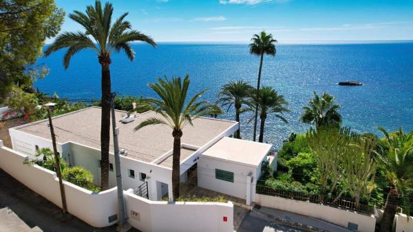 Частный шале на продаже в Casa o chalet en Zona de Mascarat, Altea, Алтея photo 1