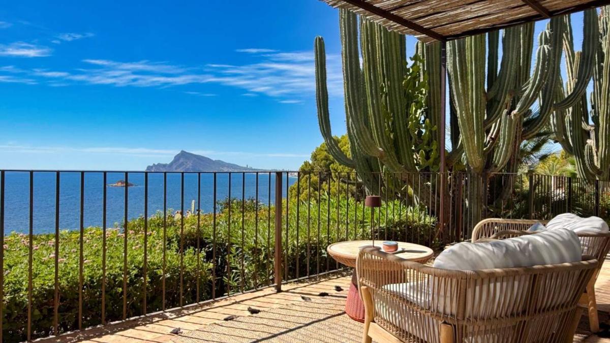 Продажа отдельного шале в  Casa o chalet en Zona de Mascarat, Altea, Алтея photo 2